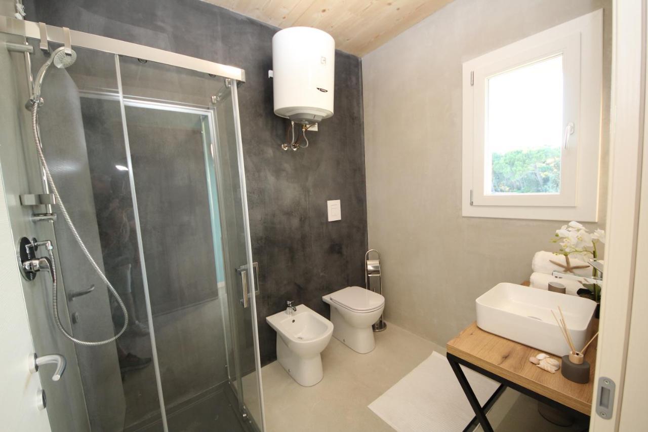 Ohana Holiday Rooms 로솔리나 마레 외부 사진